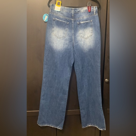 SOLD ymi dream collection 90's full length wide leg medium wash jeans - Picture 2 of 4